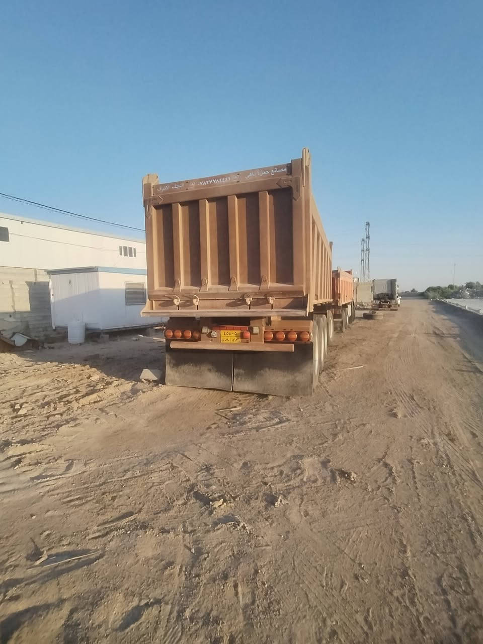 سلام عليكم البيع مقطورة تفصال النجف حمزه ناهي الطول 725 تخم تاير دناكير 16 شاصي 16 كفالة عامل العنوان ميسان السع ( 35 2 ) وهاذ رقم راعيها وانه *********** مكلف بل نشر
