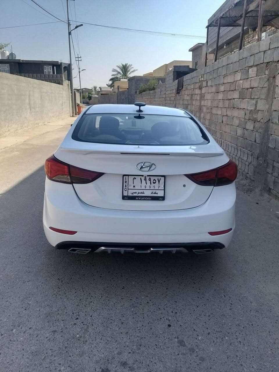 النترا موديل ١٥ خليجيه رقم بغداد  تحويل مباشر ابيعك صبغ عام محرك مفتوح السياره جاهزه متصرف عليها شي تبريد ثلج جاهزه لأبو التكسي ابو الخطوط سعرها ٨٥ بيها مجال للشراي ....مكان السياره الفلوجه.....هاتف ***********
