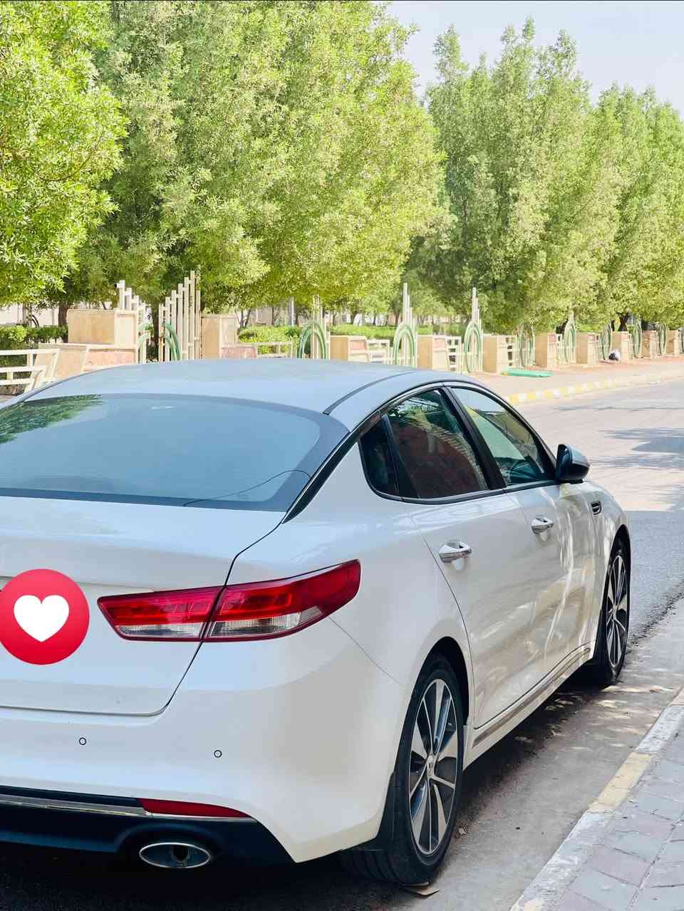 السلام عليكم
لليدور جديد وماماشي 

كيا اوبتما 2016 خليجي 

فول مواصفات 

ماشيه 60الف حقيقي
دبل صالنصه
بردات خلفيه بلاد 
ويل كروم حجم 18
تبريد قطعتين
بصمه عدد 2

داخل بيجي 

تبريد لمس

صندوق ذكي 

اناره ترحيب

مري شفط

حساسات امامي خلفي

لد امامي خلفي 

رقم اربيل الجديد سنويتها 2031

محرك دوش 2.4 شرط ممفتوح 

السياره كفاله عامه من كلشي حته دعاميتاها مالات الشركه 

السعر 170وبيها مجال قليل 

مكان بابل للاستفسار ***********

0775411248

