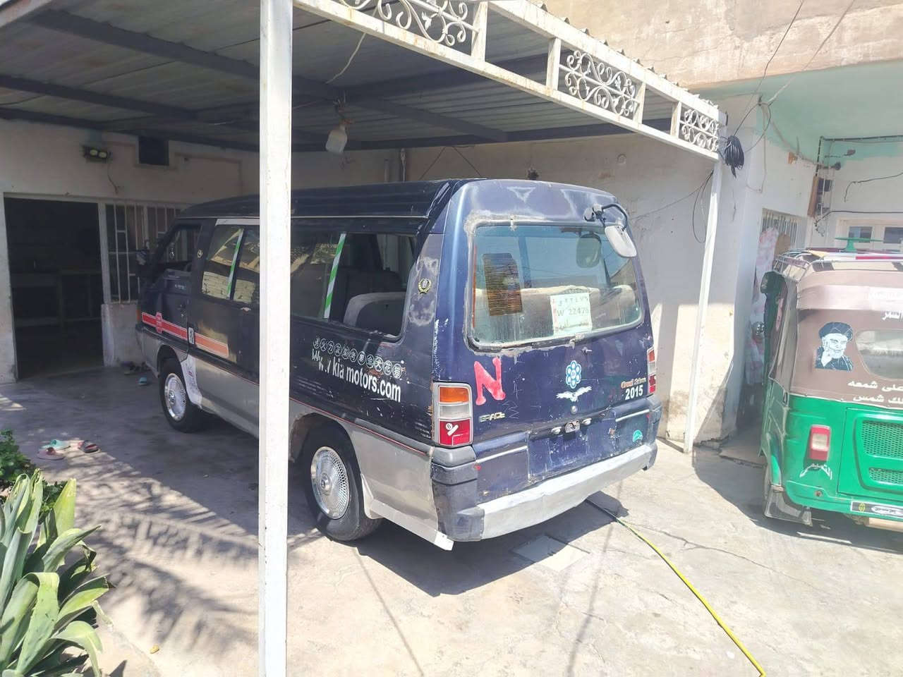 السلام عليكم كيه هونده عبريه رقم بغداد شرط تحويل مكفوله كير ومحرك واكسل وشاصي موديل 92 السعر 27وبيها مجال او مراوس حسب القناعه محرك بانزين المكان قضاء الدجيل ‏‪***********‬‏

