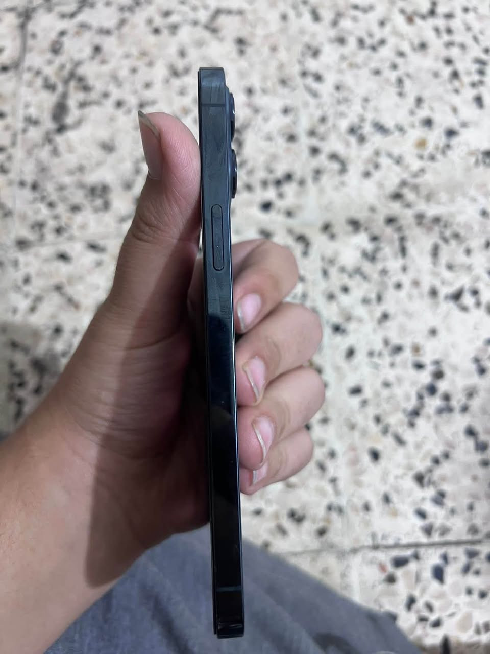 سلام عليكم ورحمة الله وبركاته 

آيفون 12 برو ماكس 

الذاكره 250

دبل شريحه 

البطاريه 80🔋

الجهاز نضيف مستبدل بس شاشه حلوه 

فيس إيدي يشتغل كلشي يشتغل

السعر 375

المكان بغداد مشتل 

الرقم ***********
