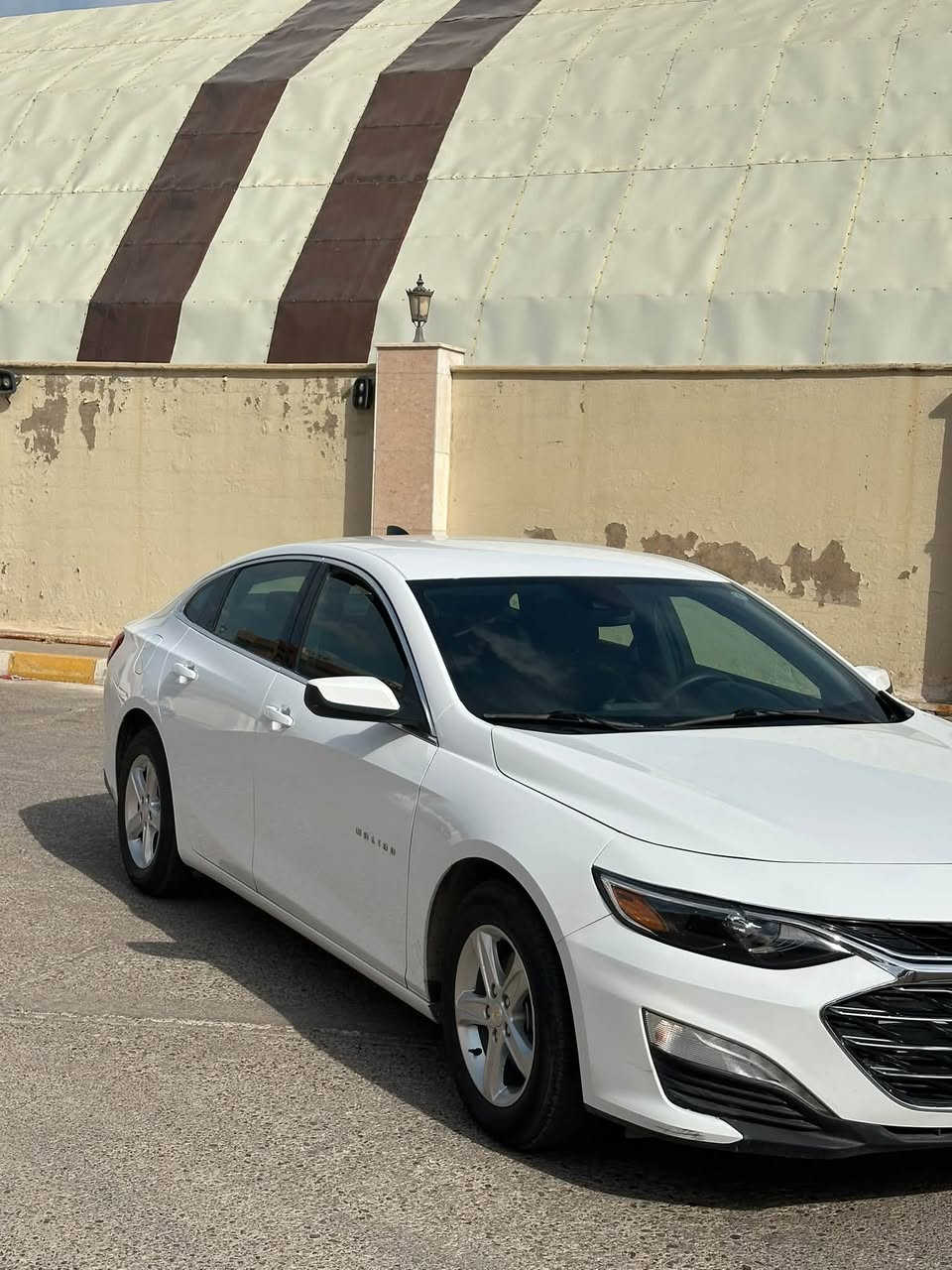 🚘 للبيع شفروليه ماليبو 2024 LS

سيارة مرقمة اربيل 

تحويل و غرامة شرط

🔹 Chevrolet Malibu LS
 🥢ضرر : فقط جاملغ كدام بدون دواخل بدون ارباك بشرط
🔹 السنة: 2024
🔹 المحرك: 1.5L Turbo – 4 سلندر🔹 
🔹 القير: CVT أوتوماتيك
🔹 الدفع: أمامي FWD🔹 
🔹 الجنوط: ألمنيوم 16 إنش
🔹 الشاشة: 8 إنش
🔹 Apple CarPlay + Android Auto
🔹 كاميرا خلفية🔹
🔹 نظام مانع التصادم والفرملة التلقائية
🔹 تنبيه مغادرة المسار والمساعدة على البقاء في المسار
🔹 تنبيه المشاة أمام السيارة
🔹 مثبت سرعة
🔹 مقاعد قماشية
🔹 مقاعد خلفية قابلة للطي 60/40🔹
✅ ممشى سياره 53000mil
📌 السيارة نظيفة وجاهزة للاستخدام.

💰 السعر: ______ خاص
📍 الموقع: عقرة .دهوك______
📞 للاستفسار: ______***********
