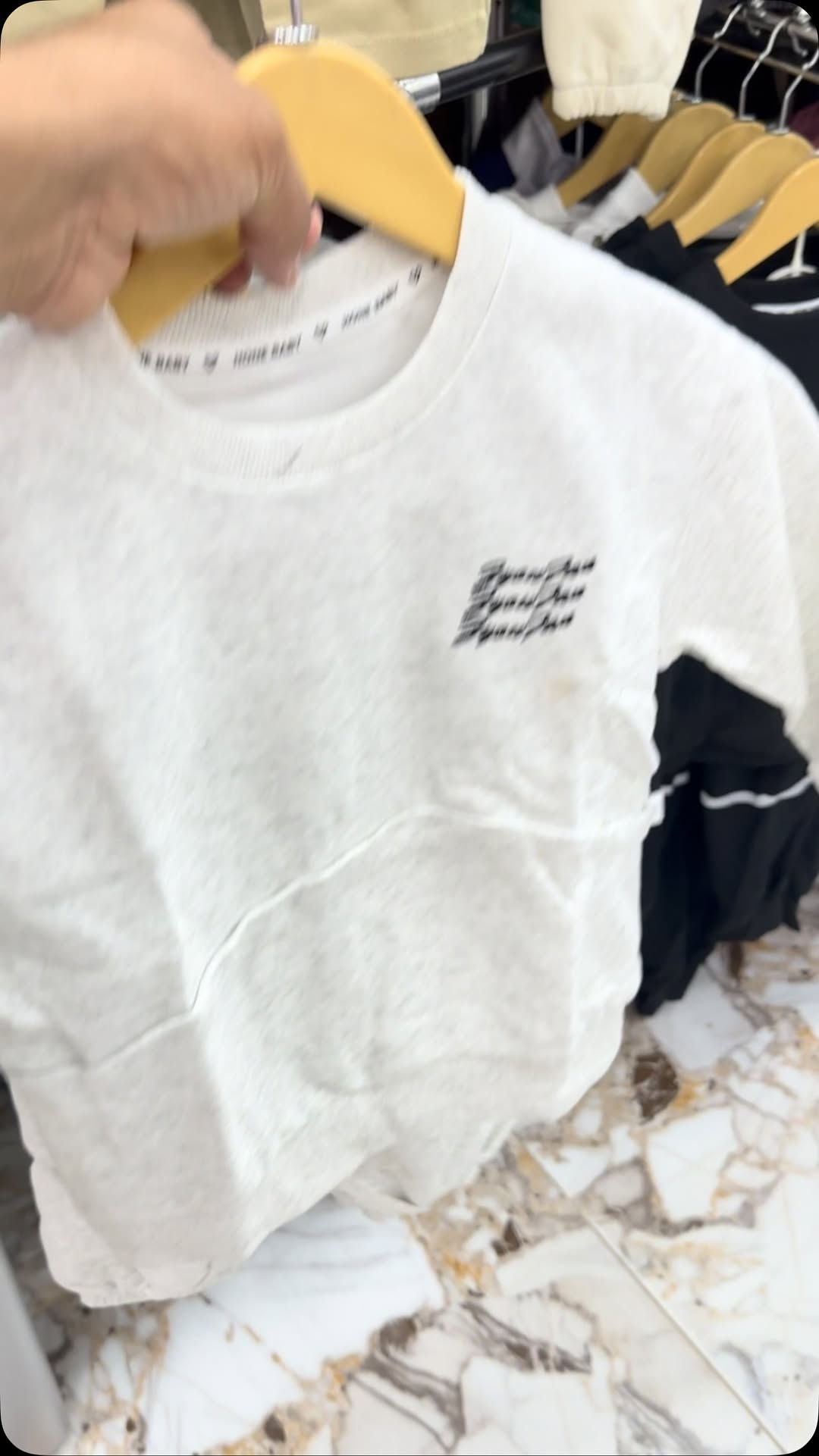 NEW COLLECTION 🍂 
الموسم الجديد يبدأ من هنا 
اكتشفو من مجموعه خريف وشتاء 2026/27 الأن في مجمع الأصايل 

توصيل داخل سامراء 1,000
توصيل  داخل صلاح الدين 3,000
توصيل محافضات 4,000
مجمع الأصايل ✅
سامراء حي الافراز نهاية شارع جامع القريشي ✅
يتوفر لدينا توصيل سامراء وجميع المحافضات ✅
للاستفسار ☎️ ***********
