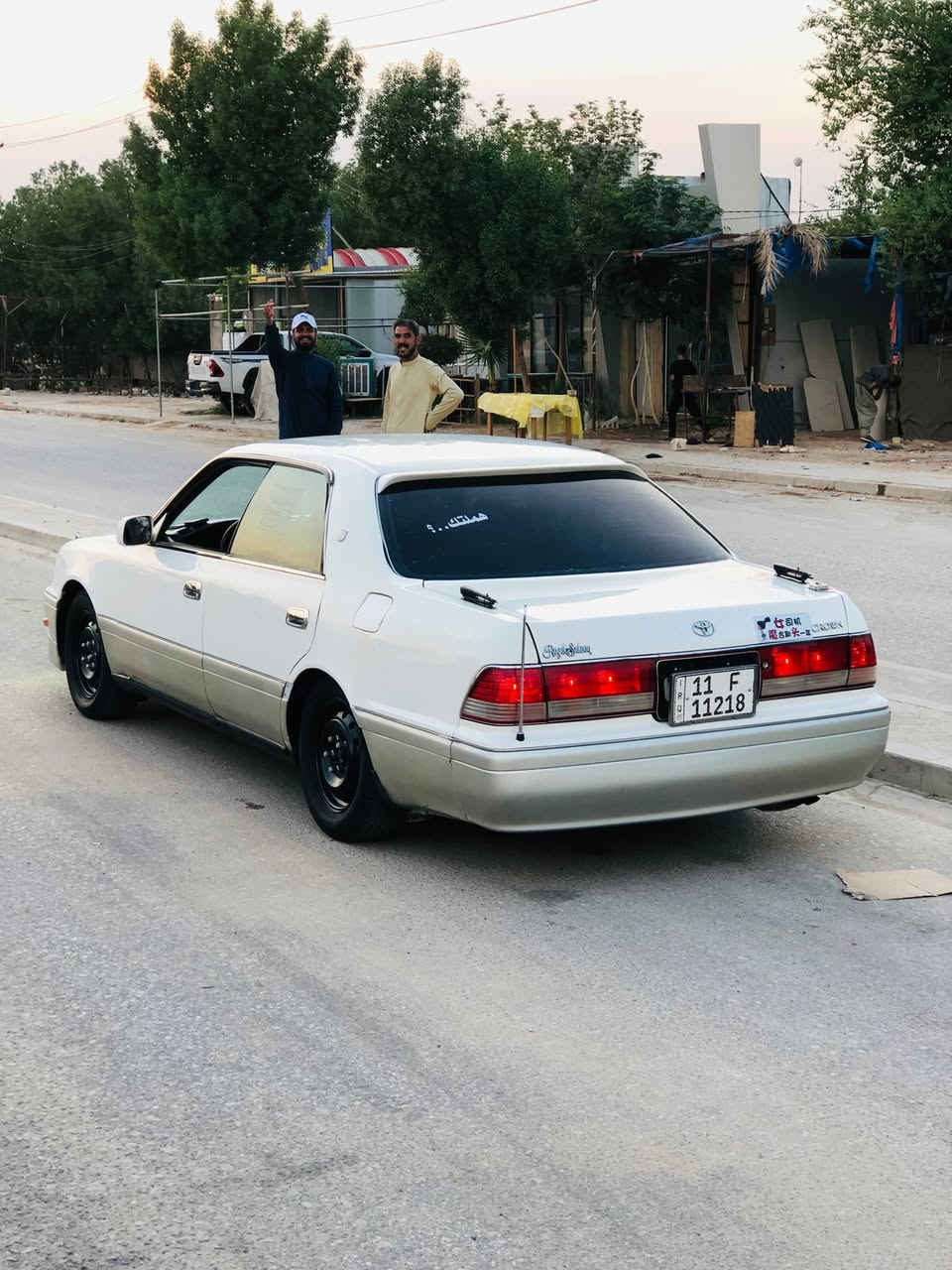 سلام عليكم
راس الثور فلات للبيع موديل93 تراهم مراوس 
كفاله من كص واصوليات ونقل جثة بيها ضربه بل جاملغ خالفي ابيعك جعب ومعمر ما مبين رقم انكليزي بغداد بسمي 
شاصي 55 غرفه جديده مكينه 3000فيشتين  
اريل خلفي 
لايت زنون عالي وناصي 
قواعد ارقام امامي وخالفي 
ميز طعام 
برده خالفيه
دمام خلفي 
ويل ليزري 
شاشه اندرويد

مكان النجف 
السعر 93وبيها مجال  او اتصل على 
الرقم ***********
