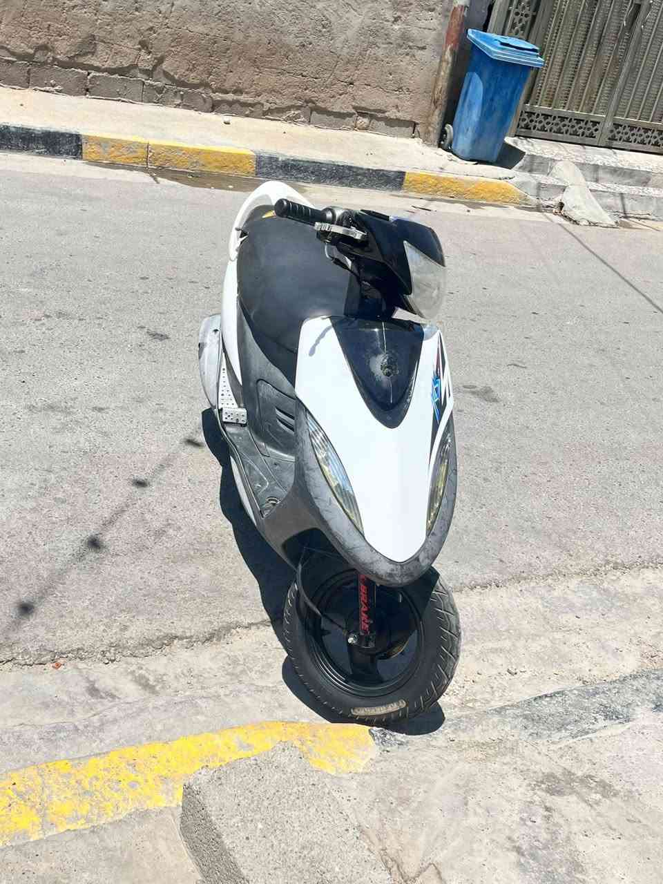 السلام عليكم دراجه ماكس بلاديه كل نقص مابيه دراجه ما مفتوحه مكان بغداد حي النصر الرقم *********** السعر 600
