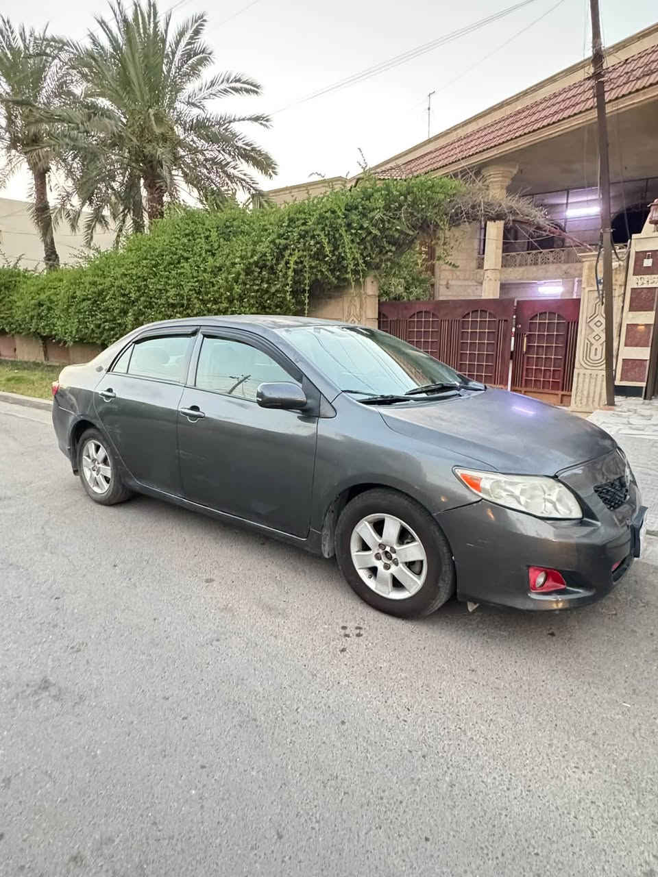 كورلا تيوتا 2010 وارد كندي
السيارة ماشيه 101 km 
محرك سليم حجم 1800 
تبريد سليم
تخم تاير جديد 
راديتر جديد 
السيارة مصبوغه حزام والگشر بي شخوط والقماره شويه بيها جراد
السيارة رقم بغداد وتحويل ثاني يوم
مكان السيارة بغداد حي الخضراء 
سعر السيارة 88 ورقة
للاستفسار واتس اب ***********
