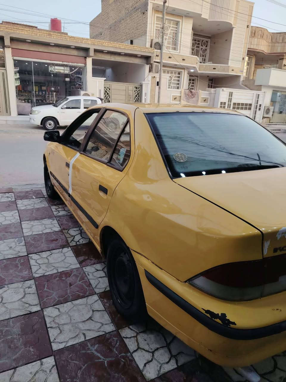٢٠١١ • كفالة عامة • نواقص بسيطة