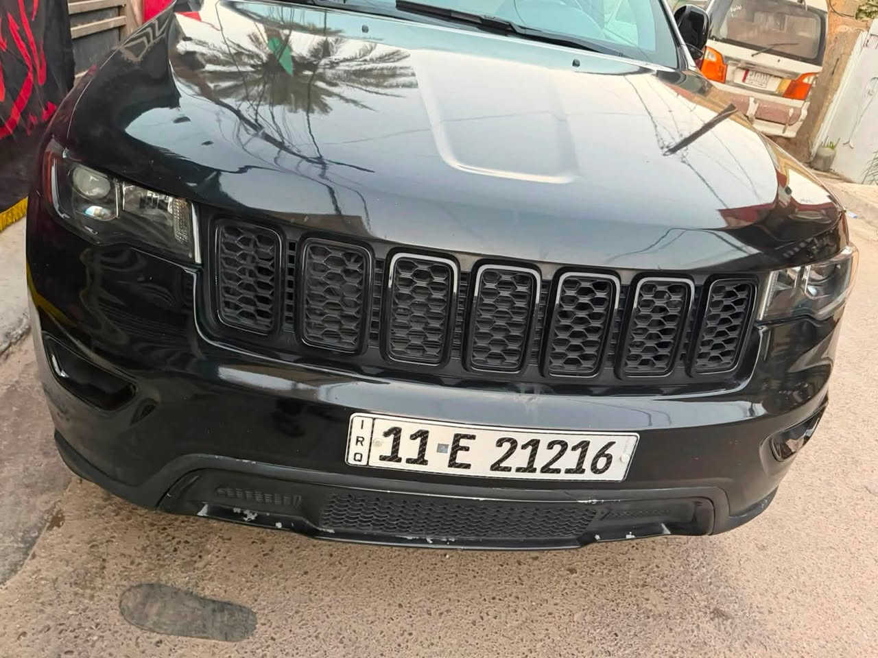 المركبة   :  جيب گراند شيروكي 
موديل   : 2018
الفئة     : بلاك توب
الحادث امريكا : جاملغ تبديل وحافة البنيد
بلعراق صار بيها صبغ قطعتين يعني 4 قطع صبغ
بدون ايرباك السيارة  
الايرباك : بدون ايرباك
الرقم     : بغداد شبه مميز
السعر.  : 175 بيها مجال 
المواصفات :
✅محرك 3600 ( 6 سلندر )
✅اللون اسود 
✅شاشة فول HD  
✅تحكم مقود
✅داخل جلد  
✅كامرة خلفية
✅نقطة عمياء
✅بصمة و تشغيل عن بعد
✅الجنطة كهرباء
✅مقاعد امامية كهرباء 
✅حساس خلفي 
✅ويل كب قياس 18
✅منضومة زنون

للاستسفار:***********
مكان : بغداد
للبيع او المراوس
