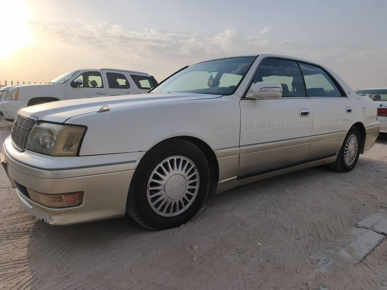 راس الثور 2000مكفوله من نقل الجثه والكص تحوير نجف السياره خير من الله
 تشغيل عن بعد 
ABS 
لايت ابو عيون 
شاشه 
مكاني الديوانية 88 وبيه مجال ***********
