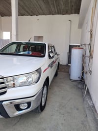 هايلوكس • فول مواصفات • ٢٠٢٤