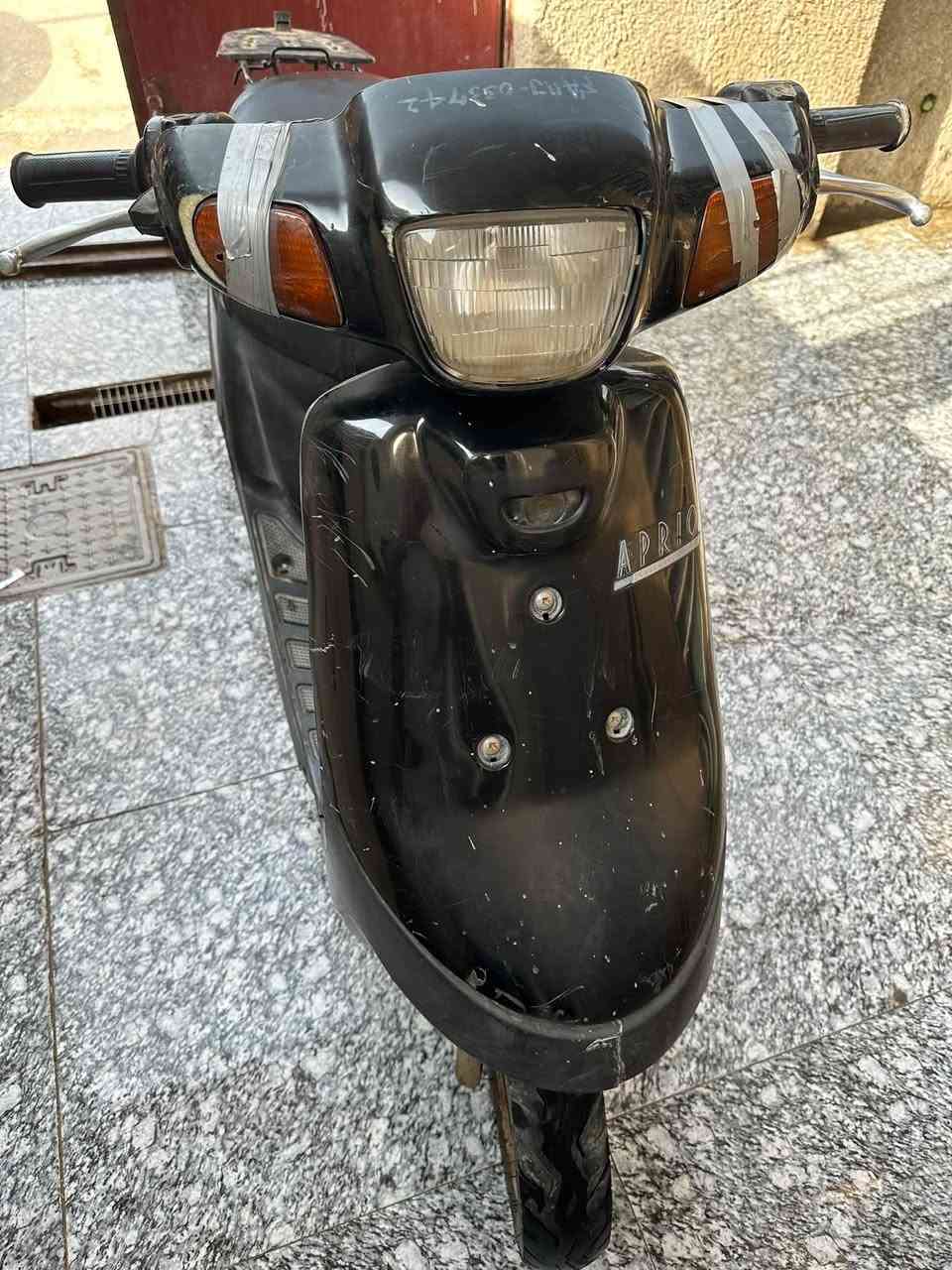 بطه • ٢٠٠٠ • باتري