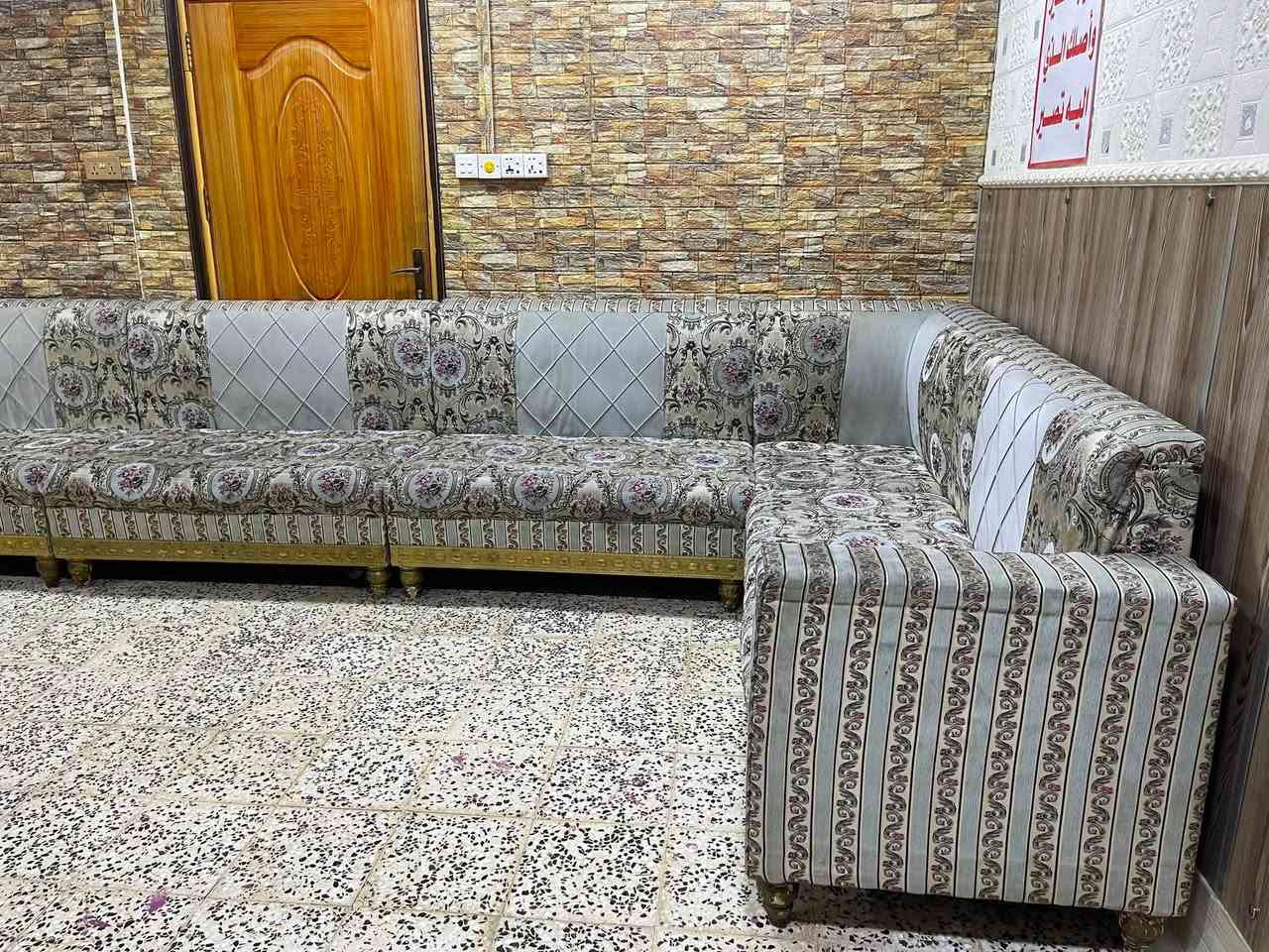 قنفات حرف L 10 متر مستخدم السعر ٣٥٠ رقم الهاتف *********** واتساب
