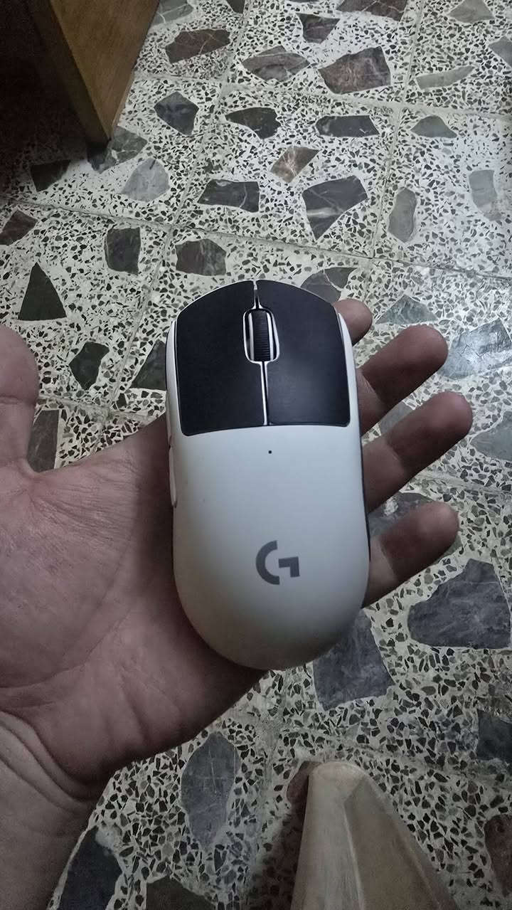 مرحبا عندي هذني القطع عارضهن للبيع للعلم اني كل قطعة مشتريها ب100 دولار يعني كلهم ب300 دولار ماخذهم اني اريد ابيعهم قفل ب250 الف القطع والكراتين مالتهم كلهم نظيفات مابيهم اي كسر او خدش اكو مشكلتين بسيطات اول وحده بالماوس السكرول مو دائما يشتغل لان طاب بيه تراب بسبب الجو ينراد يتنظف فقط والسماعات البكرة الي تتحكم بمستوى الصوت لازم تثبتها على مكان معين حتى تنطيك صوت متساوي بالجهتين هاي المشكله شائعة بكل السماعات تقريبا بسبب الاستخدام الكيبورد شغال طبيعي سبب البيع اريد اشتري قطع احدث للتواصل هذا رقمي بيه واتساب ***********
الماوس logitech gpro hero x superlight
Keyboard akko 5075
سماعات steelseries arctis nova 3

