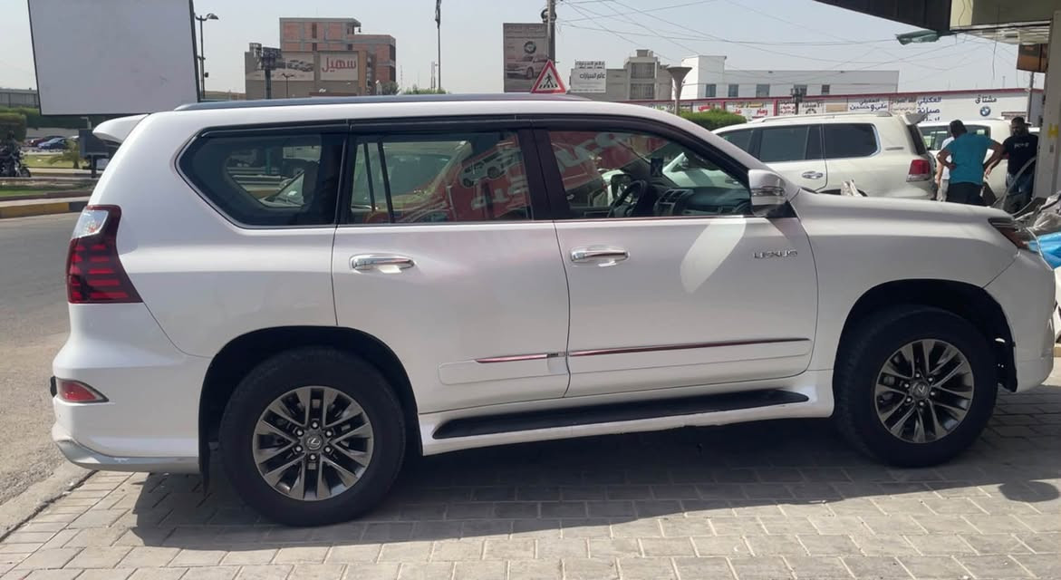 السلام عليكم
لكزز برادو gx 460 ٢٠١٨ للبيع

مواصفات خليجي فوول واحد على واحد
ماشيه ١٢٧ الف 

ملاحظه: بيها صبغ جاملغ الايمن الامامي والخلفي 
مكان السياره / بغداد

للاستفسار ؛ ***********

