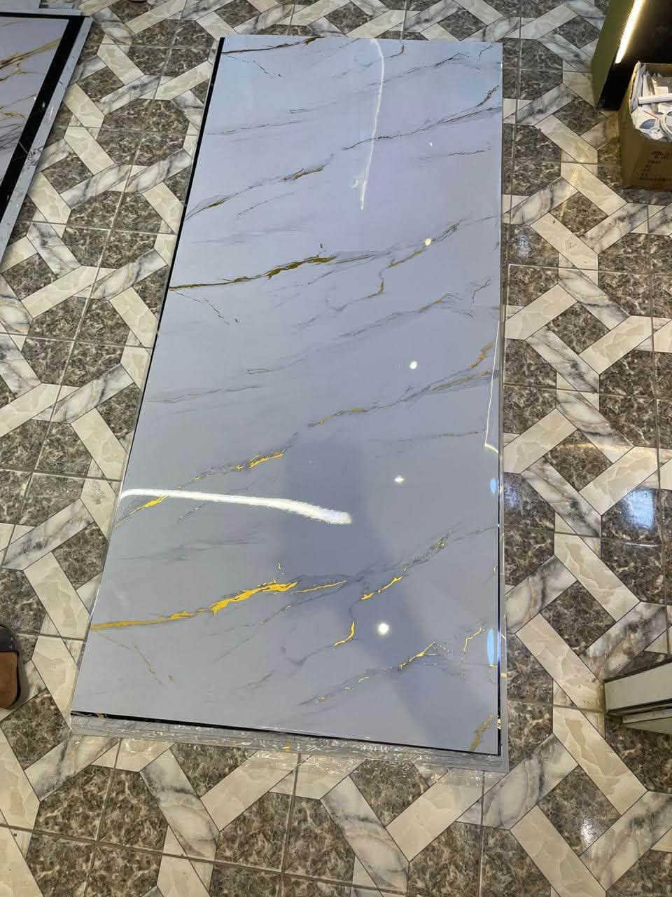 نوفر لكم بديل الخشب و بديل الرخام بأحدث التصاميم والألوان لتمنحوا منازلكم ومكاتبكم مظهراً فاخراً و أنيق بأقل تكلفة وسرعة تنفيذ

🟤 شكل صاجي غامق بنقشة خشبية فاخرة  
العرض : 20 سم 
الطول  : 290 سم

🟤شكل صاجي فاتح بنقشة خشبية فاخرة 
العرض : 20 سم
الطول : 290 سم

🟤 شكل ابيض فاخر 
العرض : 17 سم 
الطول  : 290 سم 

🟤 شكل رصاص أنيق 
العرض : 17 سم 
الطول : 290 سم

🔶 متوفر ايضاً بديل الرخام اللامع و الطافي بمختلف الاشكال والالوان 
الارتفاع : 290 سم
العرض :122 سم

🔶 متوفر ايضاً سقوف الثانوية (بلاستك)  60×60

👈 جديد متوفر مواد الديكور متعدده 
 بالحديد الجبس بورد
1️⃣جنل 
2️⃣زاوية 
3️⃣اوميكا 
4️⃣جنل اساس 
5️⃣حديد يو مثقب 
وكافة تفاصيل الحديد من شيالات وجوينات
  
🟤 العنوان : الزبيديه - ابوابه الزبيديه - قرب الجسر 
📱 الاتصال📞 
 ***********
***********
الادارة : سعد عبدالله 

#بورد_صيانة#جبس #بلاستك #بديل_الخشب
#ورق_جدران #خشب_ارضيات #مواد_واجهات
#ستن #اساس#اوميكا #جنل #زاويه #يوو_مثقب#كنوف #احدث #التصاميم 
#بديل_رخام

#بديل_الرخام #بديل_الخشب #بديل _ديكور #ديكورات_خشبية #ديكورات_داخليه
 
#سقوف_الثانويه
