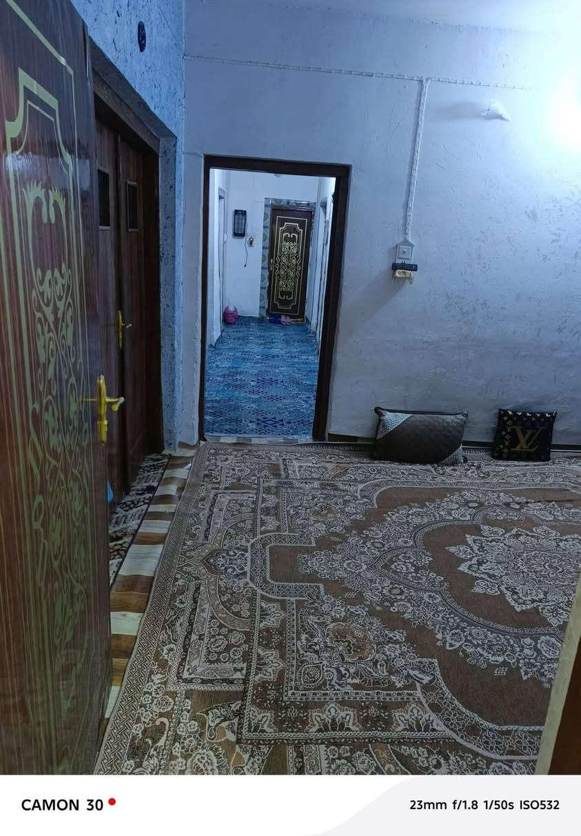 دارللبيع طابوصرف 250م طابقين الاول غرفتين والثاني غرفتين عالي عن الشارع سدة الهنديه حي النصرالاول قرب مولدة حميد ***********
