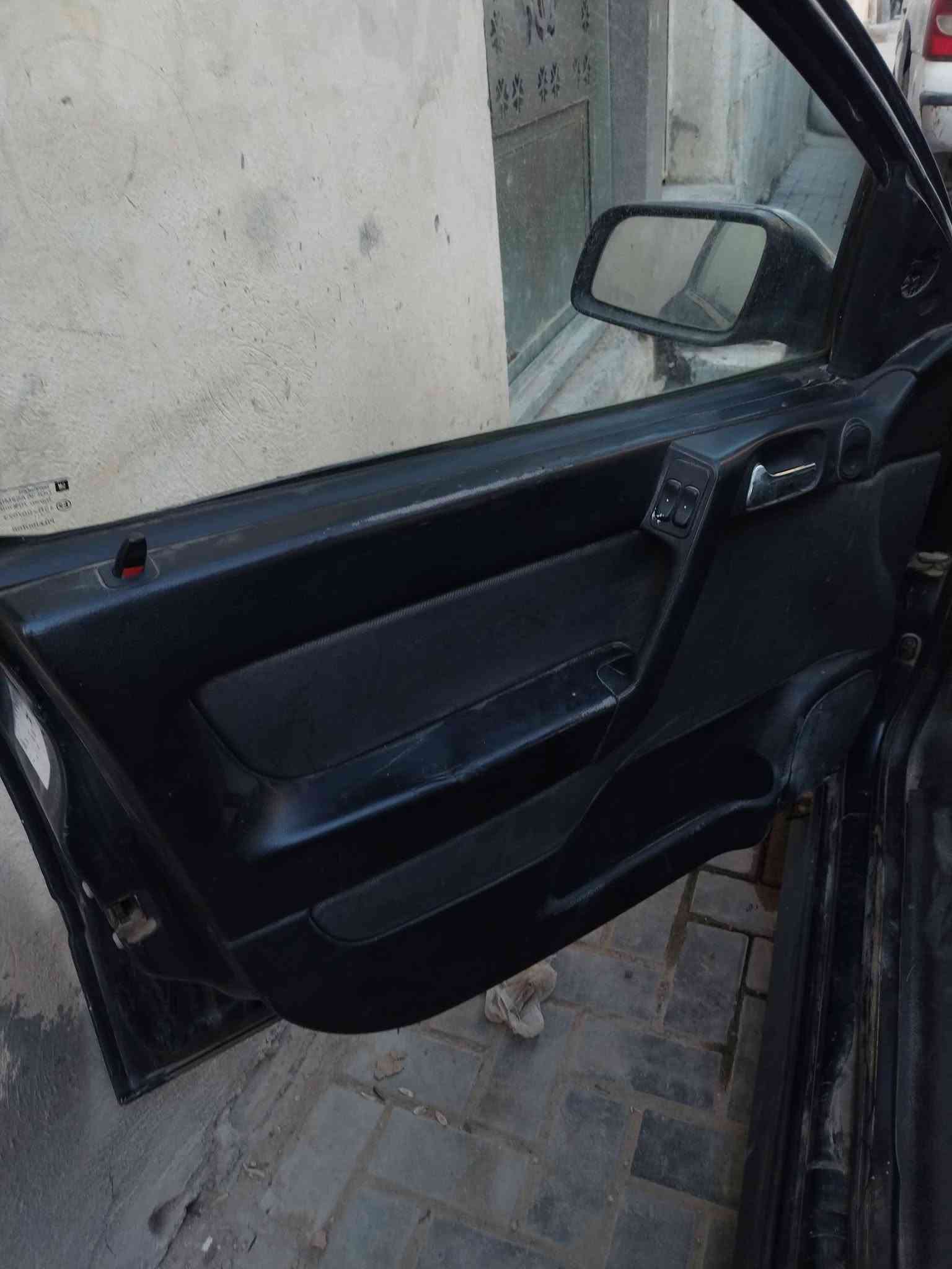 ٢٠٠٢ كير محرك خير من الله مكان بغداد *********** 
بغداد السعر ٢٥ ورقة شغال كاملة بس استير ثكيل

