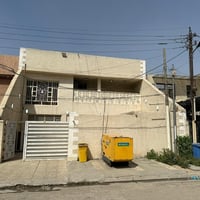 80 متر للبيع واجهة4نزال20 تحتوي على 4 غرف طابقين مقابل ساحة شارع 15 مت...