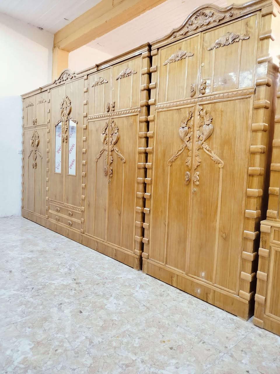 السلام عليكم غرفه مستخدمه عنوان واسط العزيزيه شارع التربيه يوجد واتساب ***********
