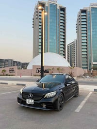 Marcedes-Benz C300  موديل 2019 بدي كت AMG اصل  بنيد صبغ + باب كلير ارب...