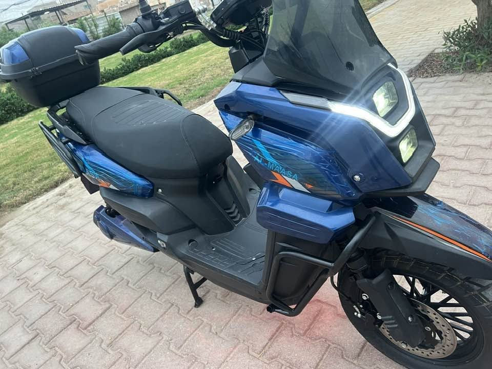 شحن اباجي • ٦ بطاريات • موديل ٢٦