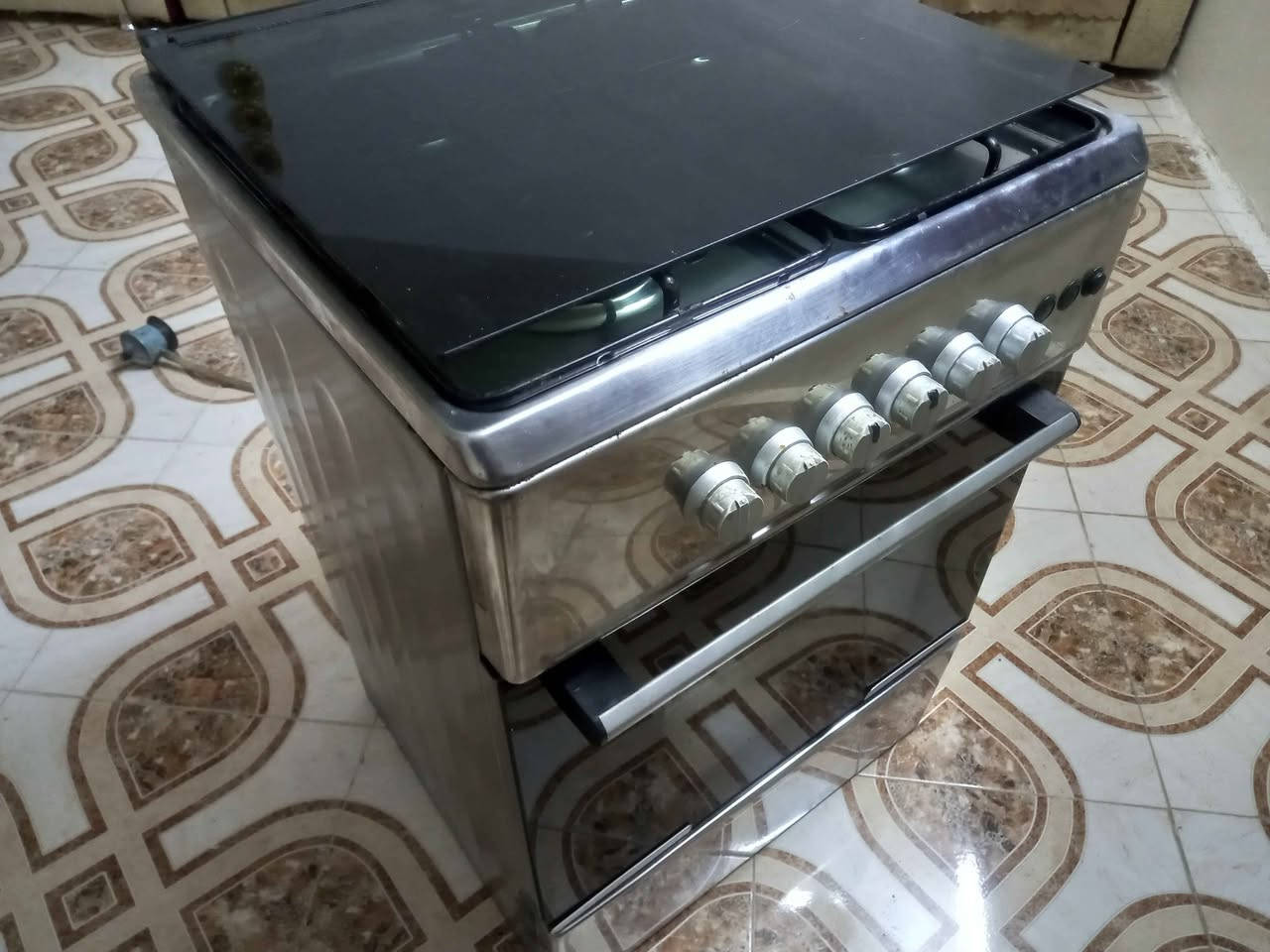طباخ تركي للبيع شرط الشغل السعر ٧٥ ألف العنوان موصل حي الصدام بعد السيطرة عالشارع العام طريق بعشيقه *********** *********** يوجد توصيل داخل الموصل أجره عالمشتري موصل, نينوى
