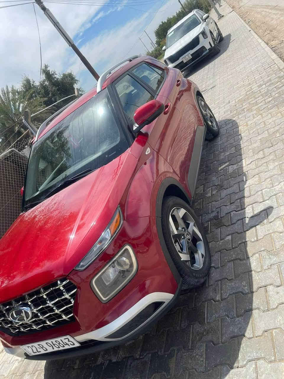 ﷽
للبيع فقط…
نضيفه وبسعر البلاش 
هيونداي فينيو (HYUNDAI VENUE) 2022
ضرر واضح بلصور المرفقه بلمنشور 
رقم شمالي - اربيل شرط التحويل 
المواصفات….
🚘 سلايت
💡 أشاير بالجاملغ
🎛️ تحكم ستيرن جهتين
🛣️ مثبت سرعة
📍 تحديد مسار
🤖 قيادة ذاتية
📺 شاشة كبيرة تدعم أندرويد أوتو + كاربلاي
🔌 منافذ شحن USB + Type-C
🎙️ أوامر صوتية
❄️ تبريد شاشة
⚙️ ثلاث وضعيات قيادة
💡 ليدات أمامية + خلفية زينون أصلي
📷 كامرة خلفية دوارة
⚠️ تحذير تصادم
📡 رادار أمامي
📡 رادار خلفي
📡 رادار جانبي
🛑 توقف ذاتي أمامي + خلفي
👁️ نقطة عمياء بالمرايا
🔒 تراكشن مانع انزلاق
🛞 ويل كب قياس 15
🖥️ شاشة أعطال
🛞 حساس تايرات
🛑 بريك 4 دسك
🔧 محرك 1600 دبل نوزل اقتصادي جداً
📱 باقي المواصفات بالشاشة
✨ السيارة جديدة بمعنى الكلمة

📮 السـعـر  110$ وبيها مجال 

مكان تواجد السيارة: بغداد
رقم صاحب السيارة ***********
مكلف بالنشر
