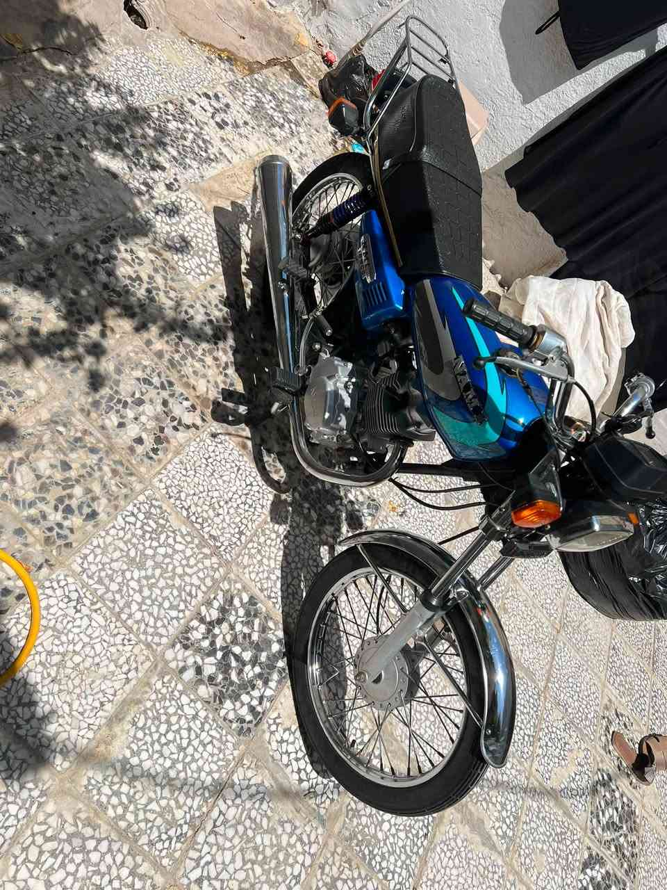 سلام عليكم نامه متياز دراجه جديده موديل 2021 وكيله بلخان اوراق اصولي دراجه معمره كله ايراني اصلي من كلشي السعر 675 وبيه مجال قليل كلش  خاص مسدود ليريد ينتصل وخادم ***********
