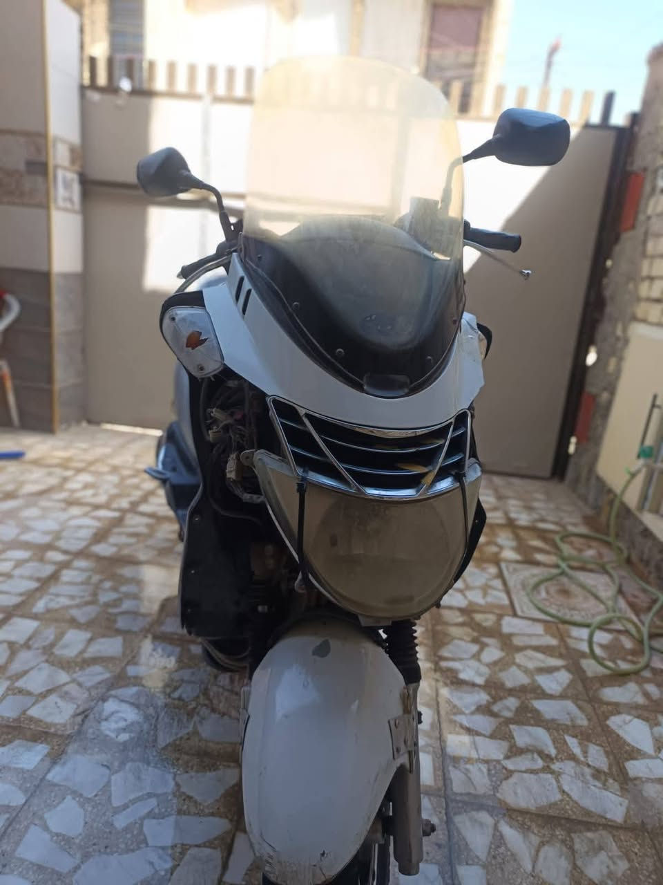 سلام عليكم دراجه سيام محرك 150 كوري دراجه كهربائية كامله 
الدراجه تشتغل بس تخربط اهواي ابيع كوم حديد كوم حديد  250
*********** بغداد الشعب
