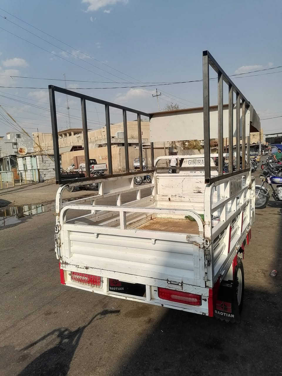 للبيع موديل ٢٠٢٢ منفيس وبليته كلها عالبلاد السعر مليون و٢٥٠ وبيها مجال مكاني كركوك شراي اتصل
***********
