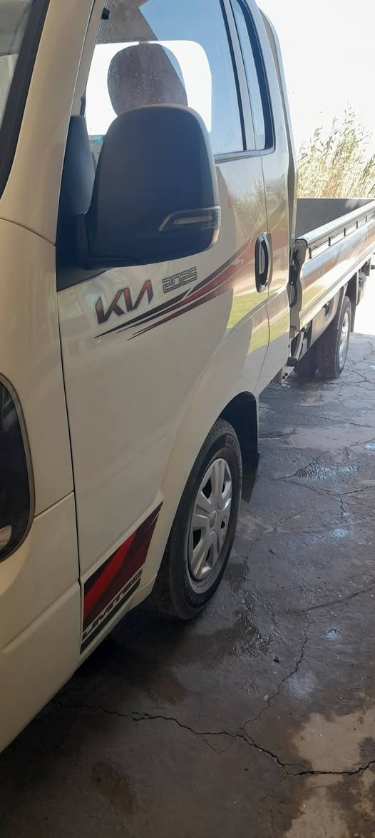 سلام عليكم كيا يه مديل ٢٥ بغداد ماشي ٤٠ الف رقم *********** مكان ديالي
