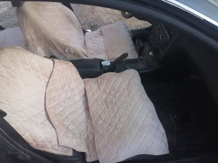 السلام عليكم كورلا موديل ١٩٩٣ ضربه خلفيه خفيفه بالصندوق بدون دواخل مصبوغه حزام جماليه سنويه وهزه جديد 2030 تبرد تدفئه  شغال فقط يحتاج غاز 
كهربائيات شغاله    
محرك 2000  
كير توماتيك 
تحويل مباشر 
الموقع موصل مشيرفه الثانيه 
للاستفسار   ***********/***********
السعر ٤٥ وبيها مجال بسيط

