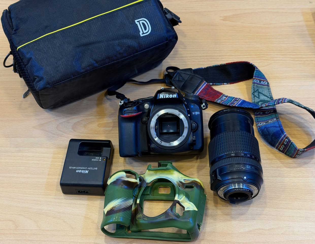 📸 للبيع كاميرا Nikon D7200
كاميرا نضيفة وحالتها ممتازة جداً ✨
مع الزوم الأصلي 18-140mm 🔥

📦 التجهيزات كاملة:
• العدسة الأصلية 18-140
• جنطة الكاميرا
• شاحن
• بطارية
• غلاف جلاتين حماية

✅ الكاميرا نضيفة ومستخدمة بحرص
✅ معدات كاملة وجاهزة للتصوير
🎯 مناسبة للتصوير الفوتوغرافي والفيديو

📩 للحجز والاستفسار مراسلة الصفحة
الوتساب سريع الاجابه ***********
