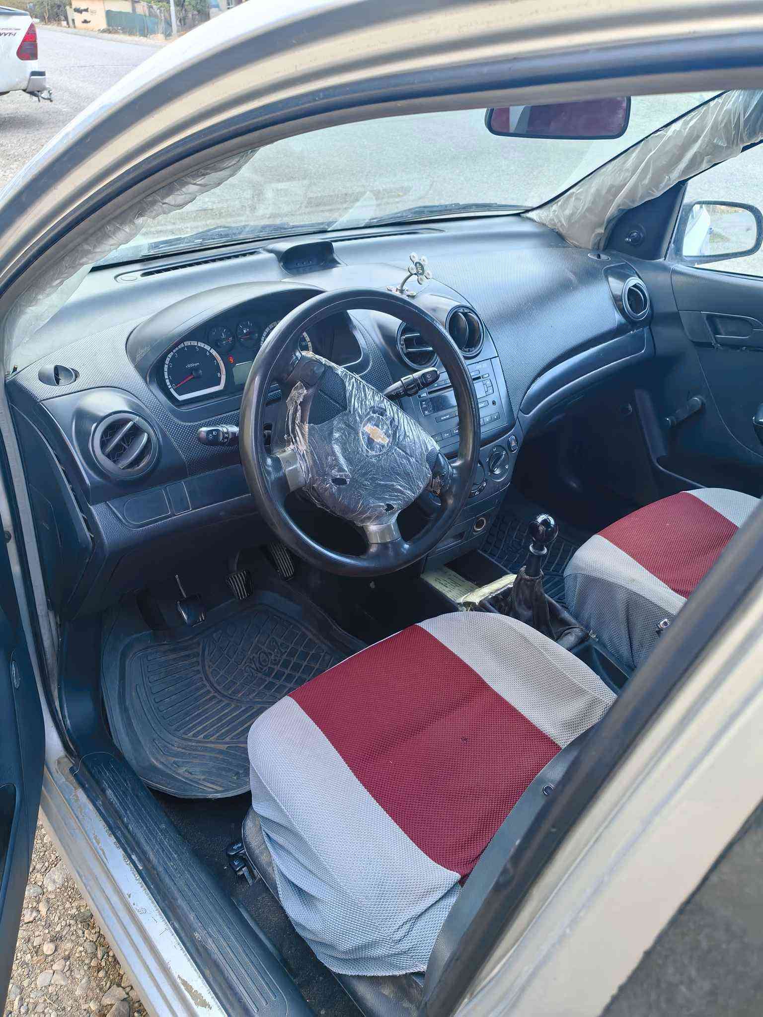 آفيو ٢٠١١ • جير عادي • شقلاوة