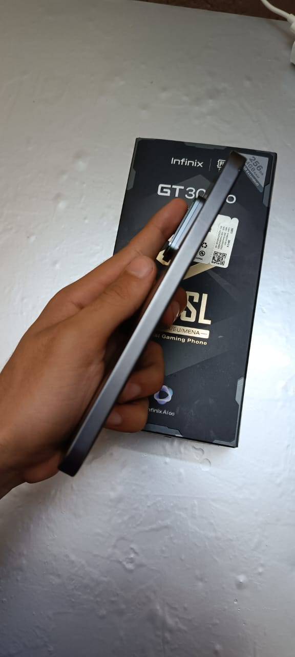 انفينيكس GT30 برو • ٢٥٦ • ١٢+١٢ رام