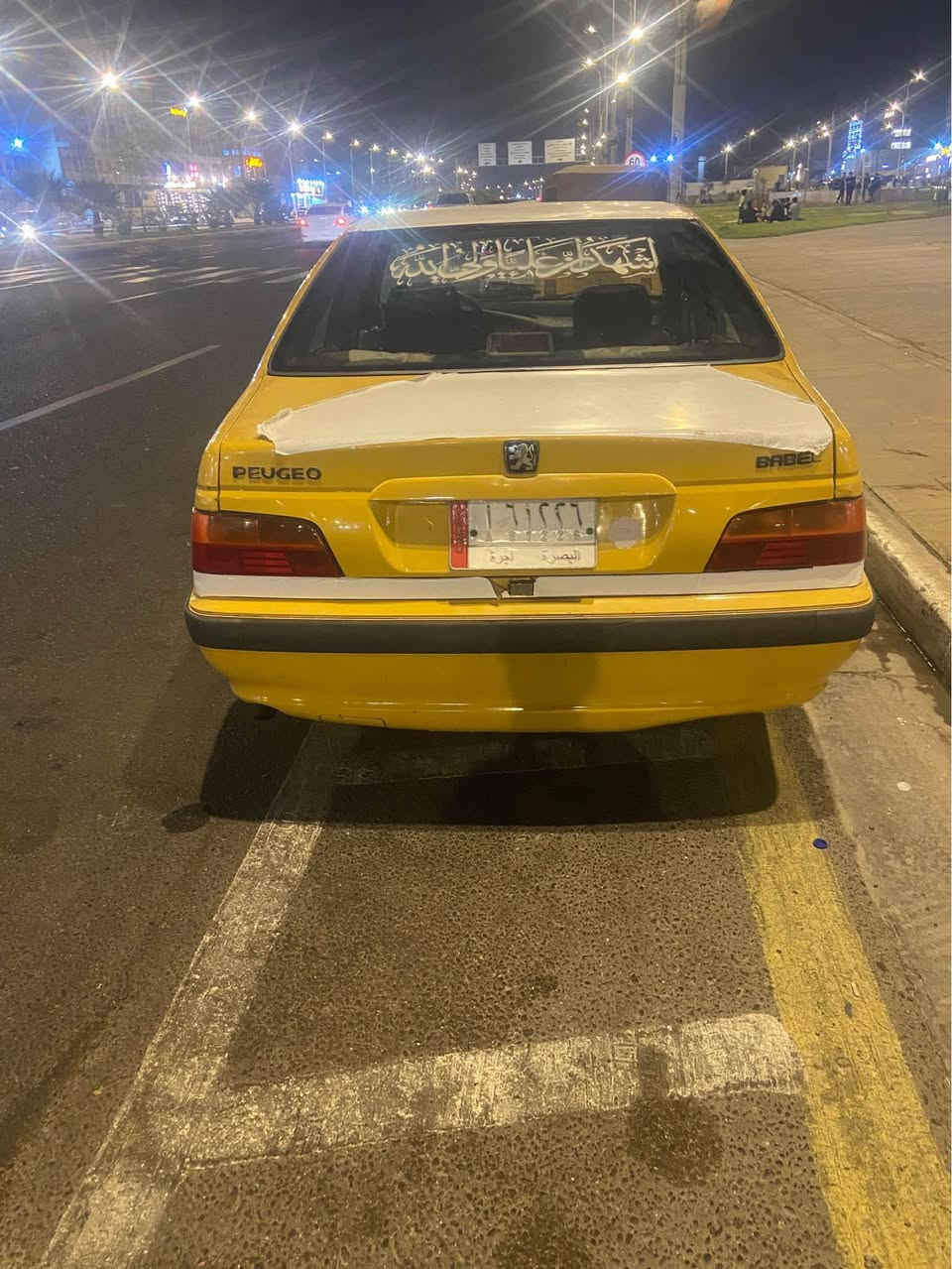 بيجو بارص موديل ١٥ مكفوله ضربه وصبغ 
كير محرك حاله جيده مصفره هيئه سنويه منتهيه 
مكاني البصره  السعر 34 تواصل *********** البصرة, العراق
