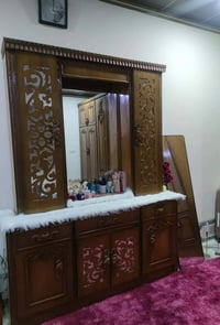 غرفة نوم • ملحق • شبه جديد