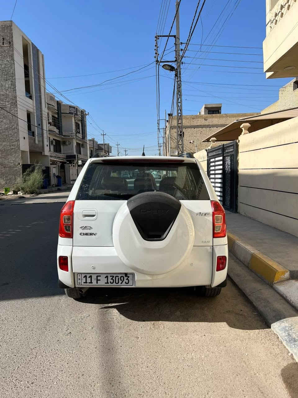 السلام عليكم ورحمه الله وبركاته اخوان هي سياره البيع او مروس بسياره غيره خليجيه مكفوله مكينه جبيره كير مكانيك مرغوب يعني فول فتحه دبل كير جام كهرباء سنتر الك كامره شاشه جبيره تخم تاير صدر نضيف حيل جهزه من كلشي تبريده ثلج اخبل بغداد بسمي سنويته هزه جديده هسه مكاني بغداد هذ رقمي ***********العده شي وتساب هم موجود توصل وياي هله بي
