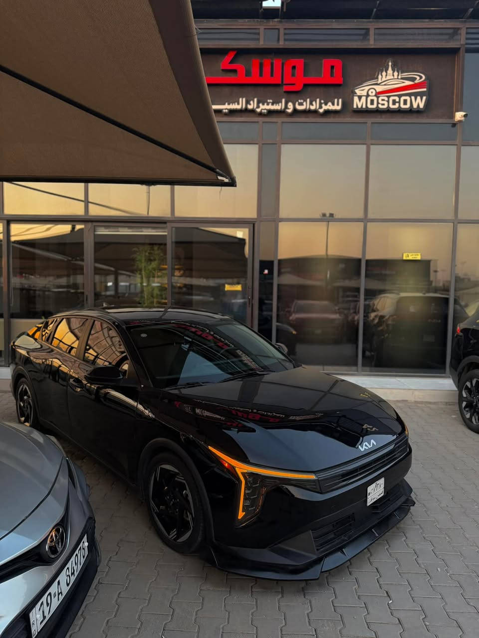 للبيع 
كيا كي فور ex 2025
دخول جديد تترقم جميع المحافظات 
المواصفات 
بصمة 
تشغيل عن بعد 
رادار امامي 
رادار جانبي 
كامرة دوارة 
شاشة متصل 
اوتو هولد 
سايد بريك بصمة 
(حادث السيارة شخط فقط صبغ بيبان ٢ طرف الجاملغ الخلفي ) 
السعر : 144$
مكان السيارة كربلاء 
***********
