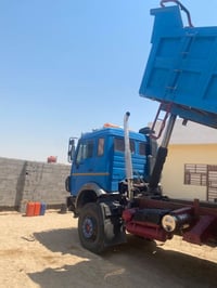 شاحنة • مديل ٧٥ • للبيع