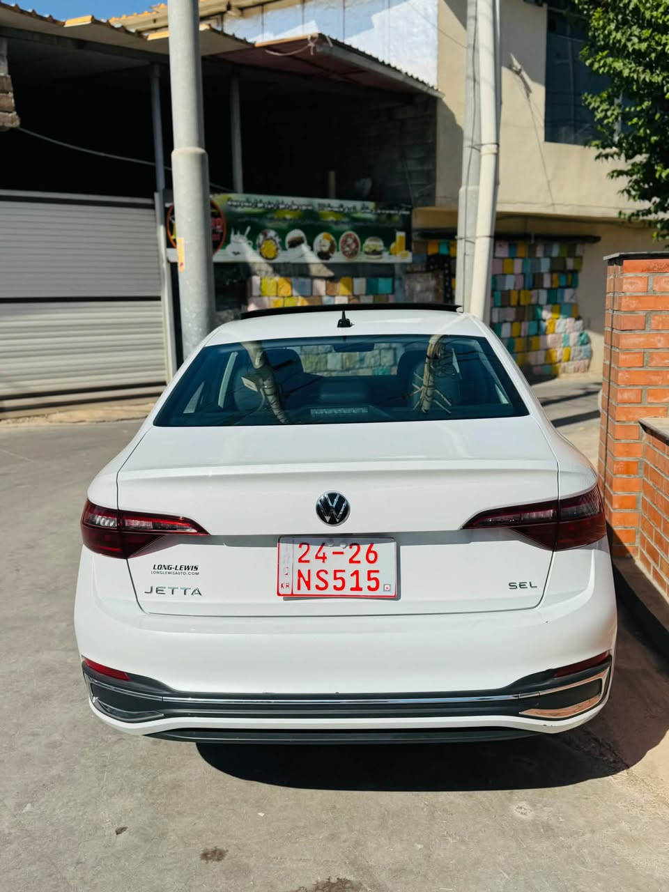 Volkswagen Jetta 2024 Sel premium
11 هەزار مایل ڕۆیوە 
بۆنید و جملغ سایەق بۆیاخە بئ ناو بئ ارباگ 
پێشو پشت بیلادی 
ناو قەیسی 
ژمارە کاتی ٣ مانگی لەگەڵە 
گێڕو مەکینەو کارەبایی بە شەرت 
رقم شاصی 3VWGM7BU3RM076377
گەر مشتەریت نامە بنێرە یان تەلەفون بکە 
***********
***********
