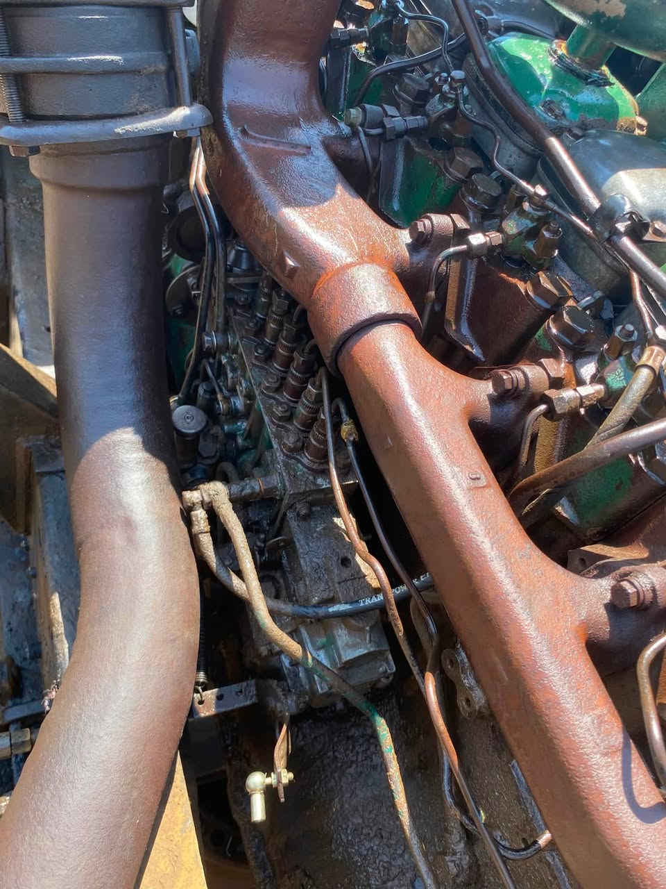 للبيع محرك فالفو N10 
سايس 10مجفت جديد محرك عل شرط 
بدون تبخير ولا تنقيص شرط الفحص 
عنواني جرف النداف الحي الصناعي 
***********
