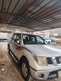 نيفارا 2012 للبيع للاستفسار الاتصال على الرقم 07826902247