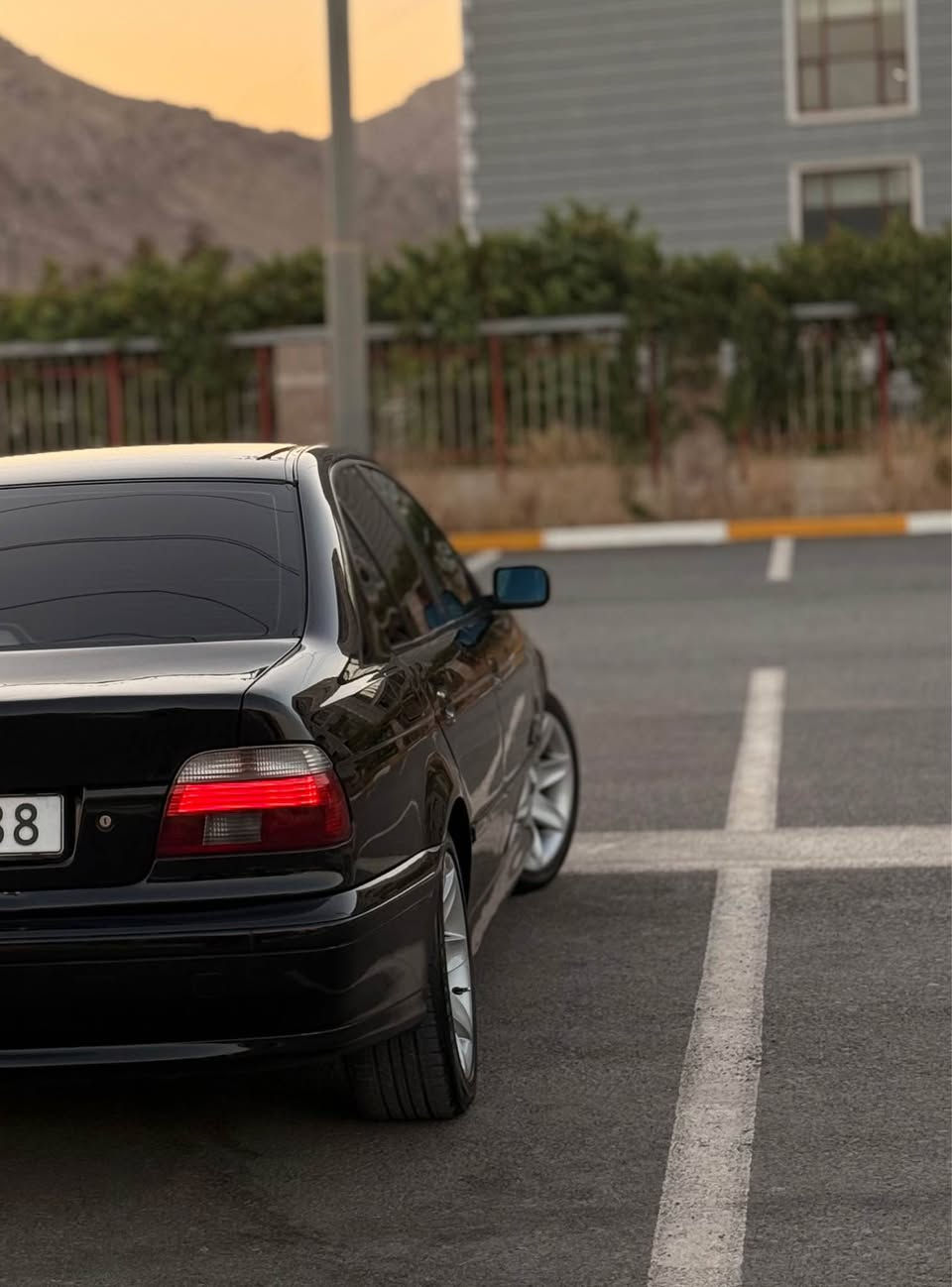 BMW E39
موديل 2003
مه كينه 528 دهبل ديجيتال كير توماتيك
٣ كَيّرٍ
سه قفو عيزام به شهرت
كوشن هيتهر
جلدو قوماش
ته حديد سورعه
پيش و پشت كه پس بيّ ليّدران جوار تايهى لوكى له زيّره
مهنه فه ست ئه سلّى 2021 داخل بوه
سه يارهكه بيّ مه سره فه
نرخ 80
*********** ث.م رانية, السليمانية
