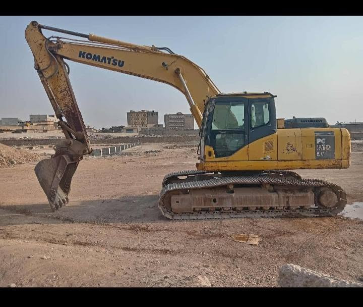 السلام عليكم
حفاره كوماستو للبيع رقم اربيل  موديل 2004 شرط ما ناقصه من كلشي اثر نفخ تبريد ويا السويج 
جطل + نقار+ كيله+ 
المكان موصل دوره اليرموك 
*********** واتساب
