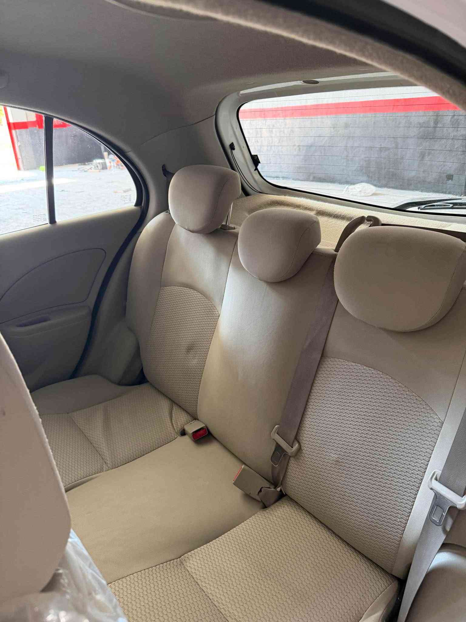Micra 2020
نیسان میکڕا 
بێ بۆیاخ 
سەنەوی تا ٢٠٣١ و هەزەی نوێیە 
٤ تایەی نوێ 
هەموو شتی بە شەرتە 
دوو سێ جێگا بچوک ساردی هەیە 
 ٩٦ مەجالی هەیە 
***********
***********
هەولێر أربيل, العراق
