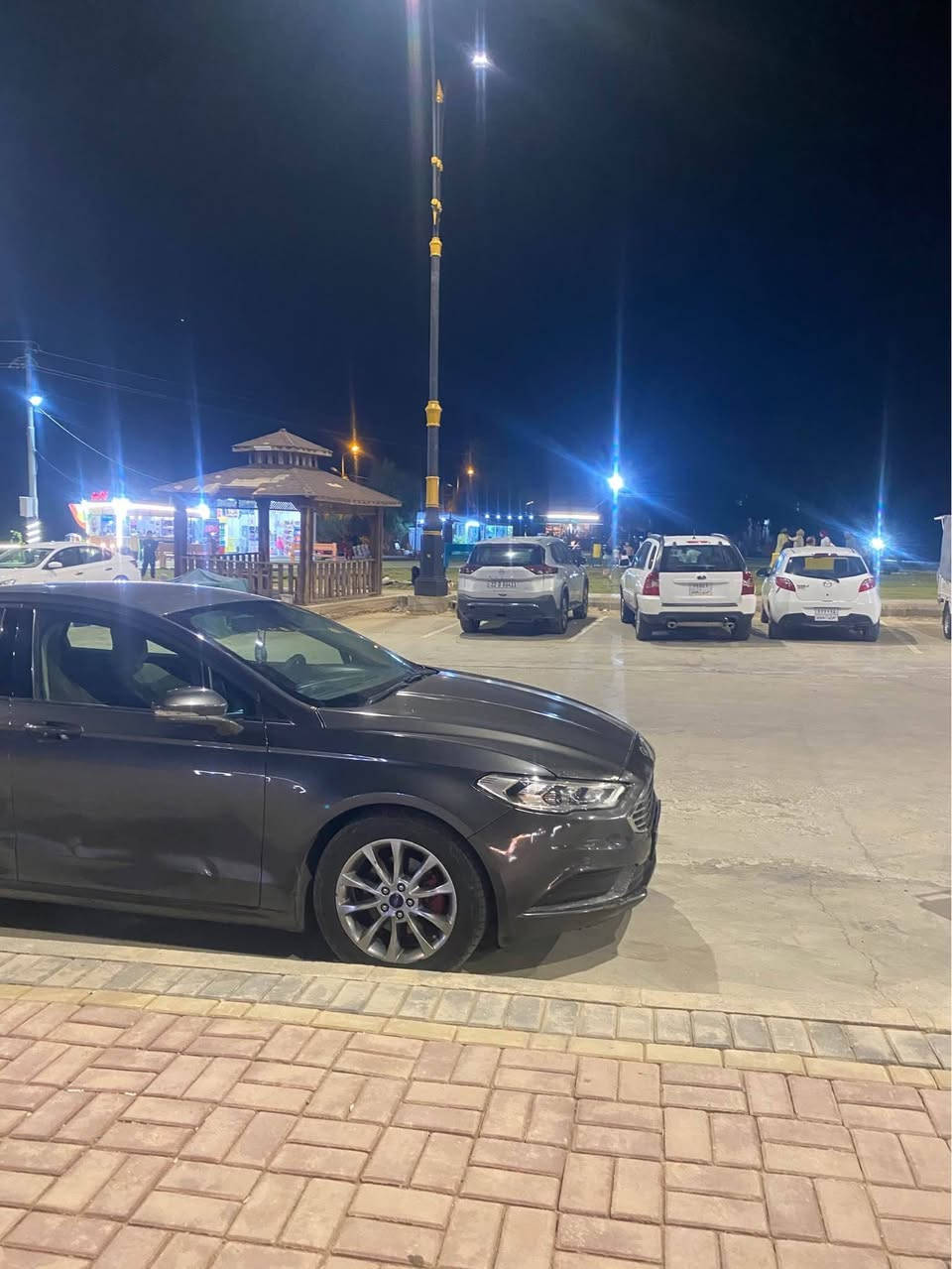 فورد فيوزن ٢٠١٧ se مكينه ٢.٥  بس بونيت سبوغ بي ناو بي ارباك به ناوي خومه ويه سنوي ورقم تا ٢٠٢٩ تازية ده رگاى سه كن وپشتي سه كن تعديلي بيويسته من اوا ايفروشم
رقم موبايل*********** كركوك, العراق
