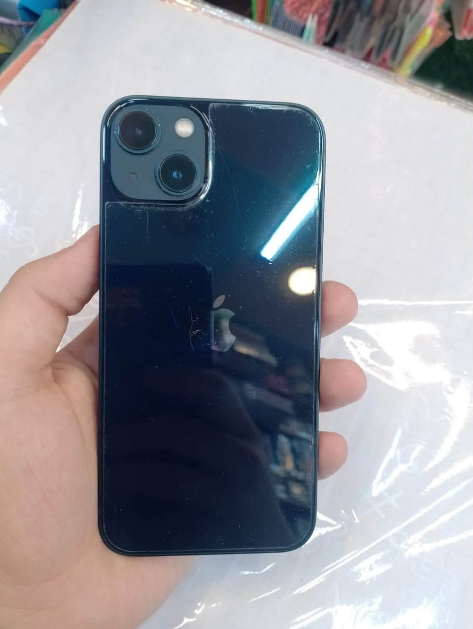 السلام عليكم 
iPhone 13 عادي 
نموذج M 
الجهاز   نورمال 
ذاكرة 128 
بطارية 94  مصعد من اخذتو 
ملاحظة بي نقطة سودة بالشاشة شرط ماتكبر ولاتاثر موضحة بالصورة
للبيع او مراوسة ب  13 pro max   
***********
السعر : 375 وبي مجال

