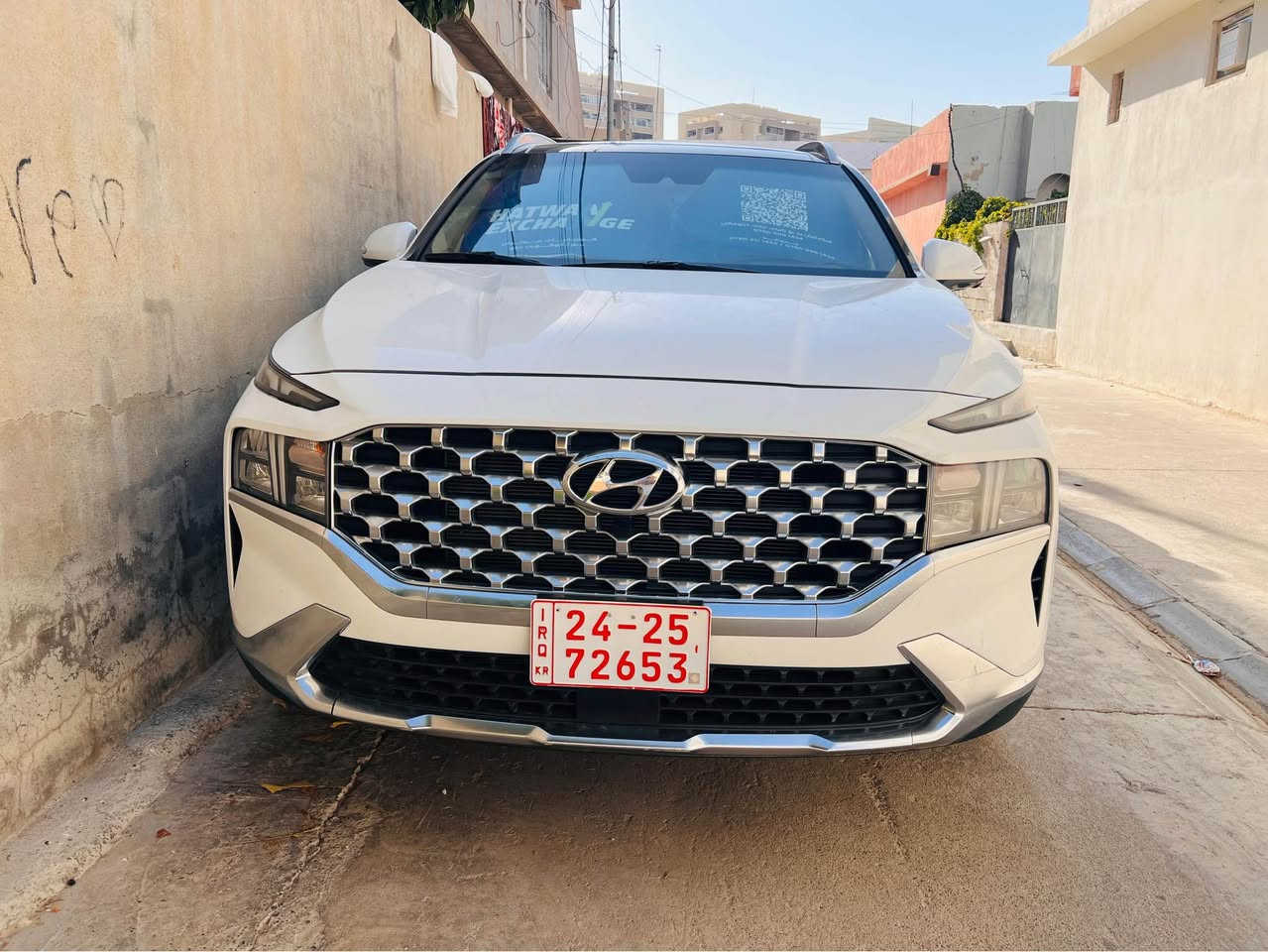 سلاو هيونداي سانتافي ٢٠٢٣ يةك چاملغي سبغة بةبئ ژورةوة بةبي ئيرباك بشت و بيش كةپس 
دو مانگ و نيو كاتي ماوة 
چوار تايةم تازة بؤ گؤريوة هةمو شتيكي بةشةرت 
سةيارةكة فول فول فول مواصفاتة هةتا سةماعةكاني هارمان كاردؤن قةبات قةبات موسفاتة ***********  
نرخي ٢٢٧ وةرةقةية مةجاليكي كةم 
شوين هةولير أربيل, العراق
