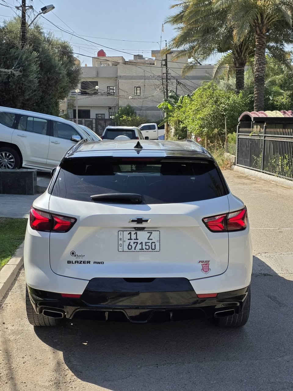 سلام عليكم 
بلايزر 2022 تو كلر RS
مكينة 6 سلندر 3600 
بدون لا. شاصي ولا لغد
مواصفات 
بصمه 
بصمه 4 أبواب
صندوق شفط كهربائي 
فتح الصندوق عن طريق القدم
تحكم ستيرن جهتين
سايد بريك بصمة
كشنات كهرباء
تدفئه كشنات
تبريد قطعتين
رادار امامي 
نقطه عمياء 
اوتو ستارت 
اوتو ستوب
تحديد مسار 
تشغيل عن بعد 
ماشية 97 mi
السعر 185 وبيها مجال 
للاتصال ***********
مكان بغداد حي تونس
